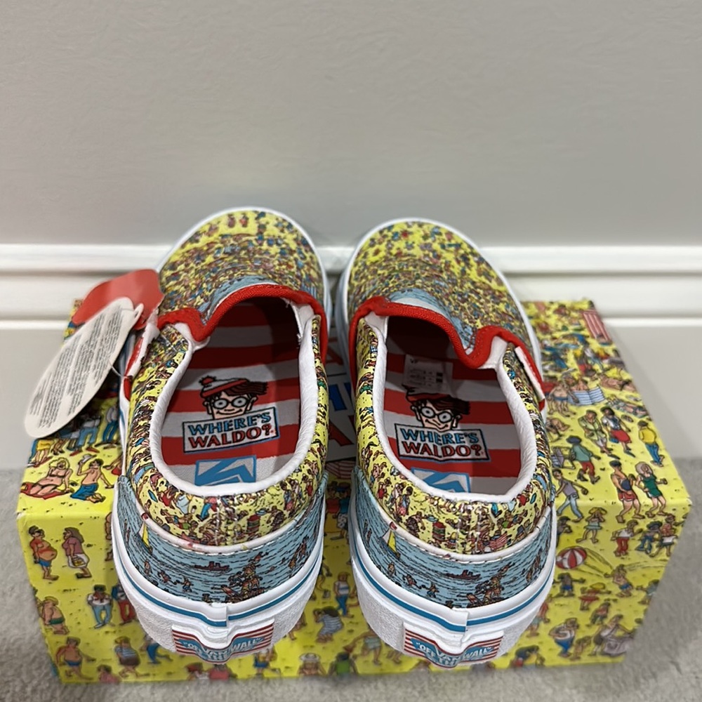 NWT Where’s Waldo Vans - Picture 4 of 5